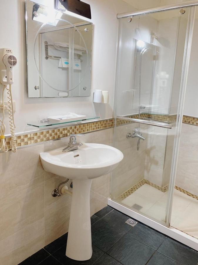 H Hotel Taipei Luaran gambar